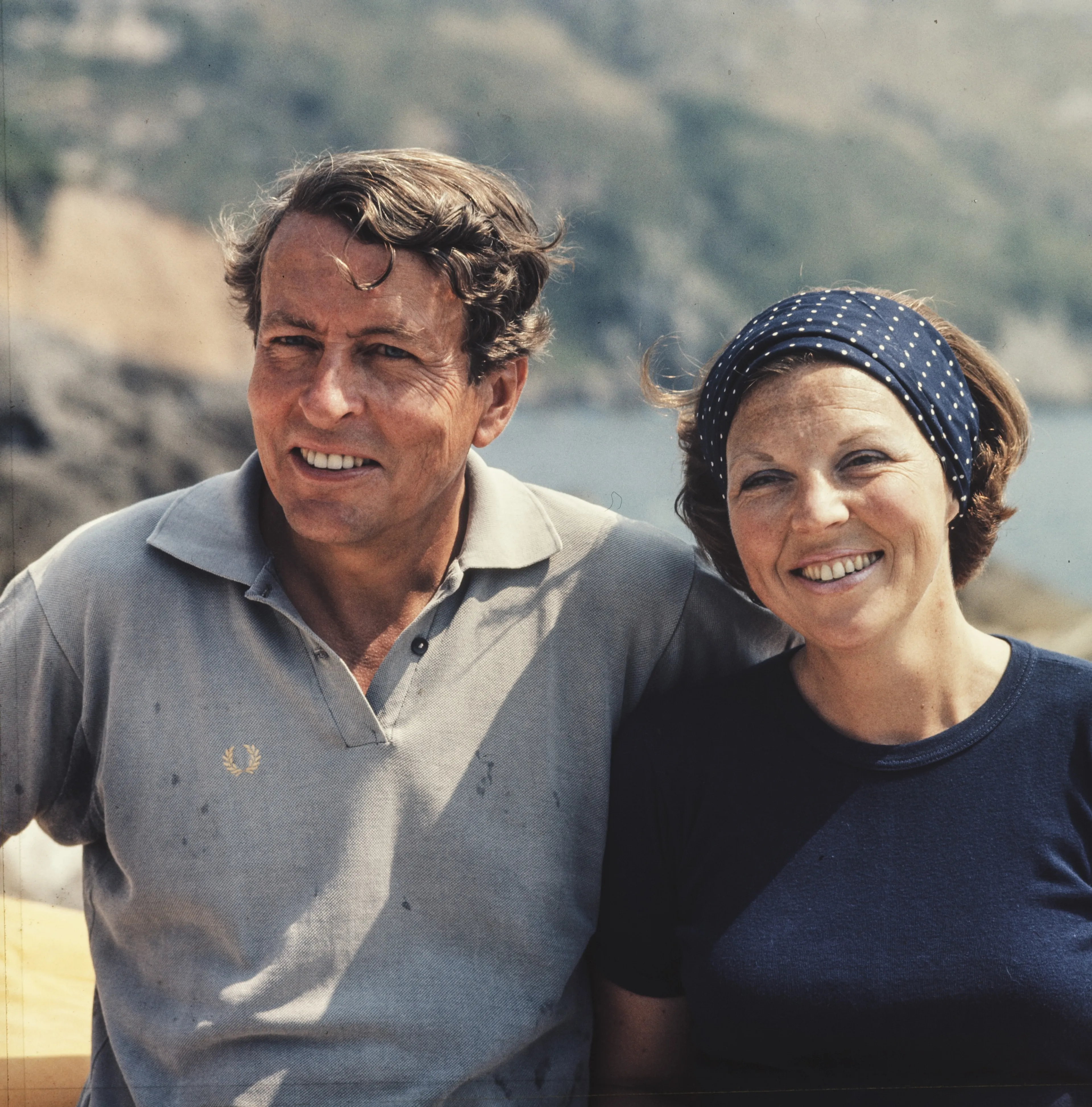 Op vakantie geniet het paar van elkaars aanwezigheid.