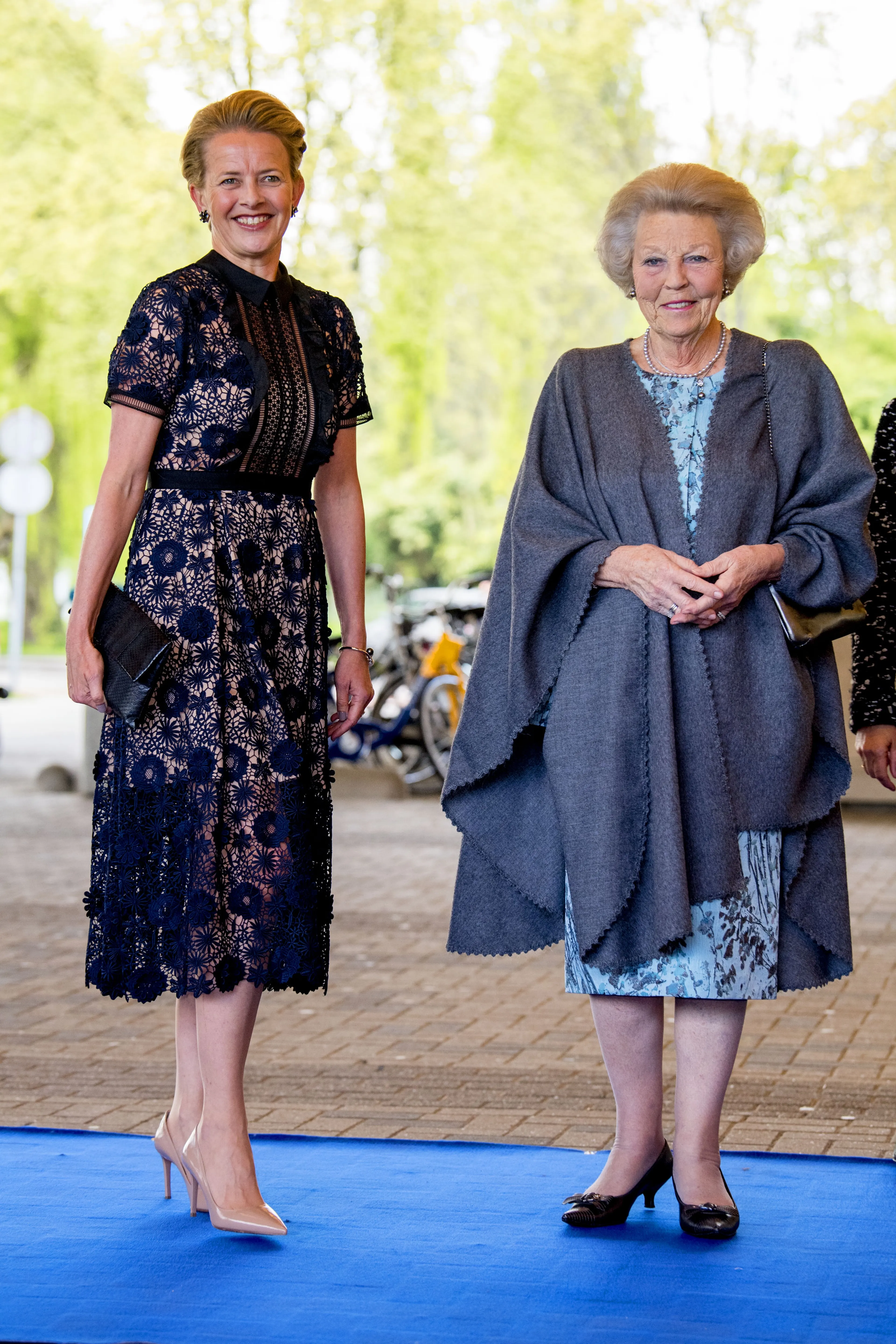 Prinses Mabel en prinses Beatrix in Delft, 2017.