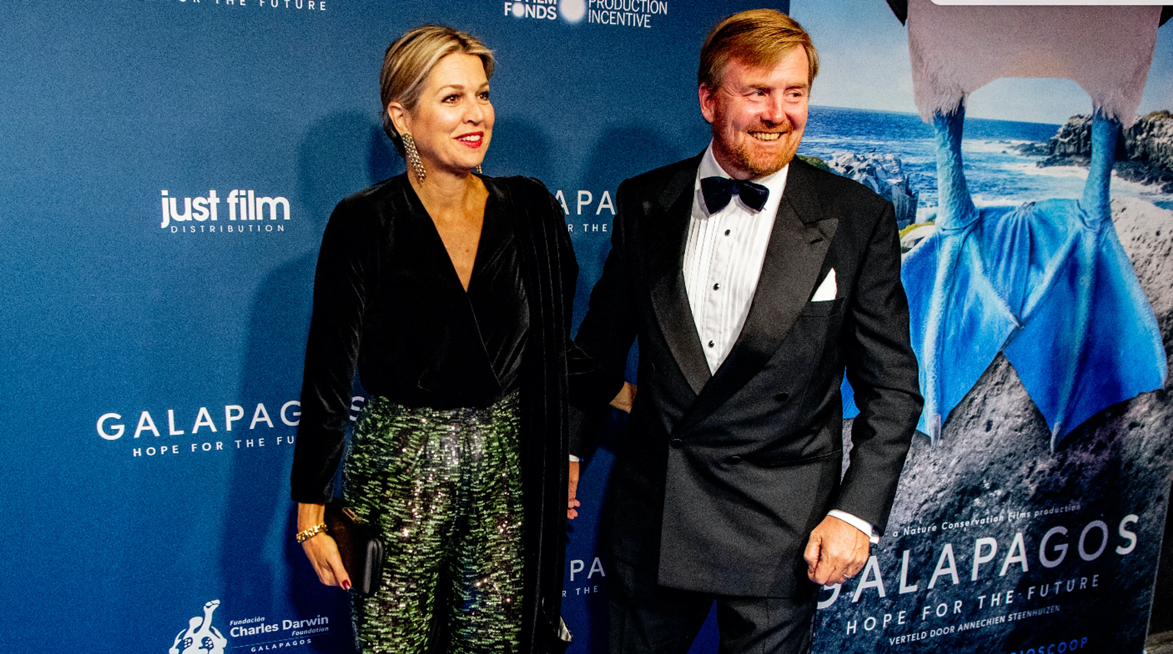 Koning en koningin bij première natuurfilm in Amsterdam