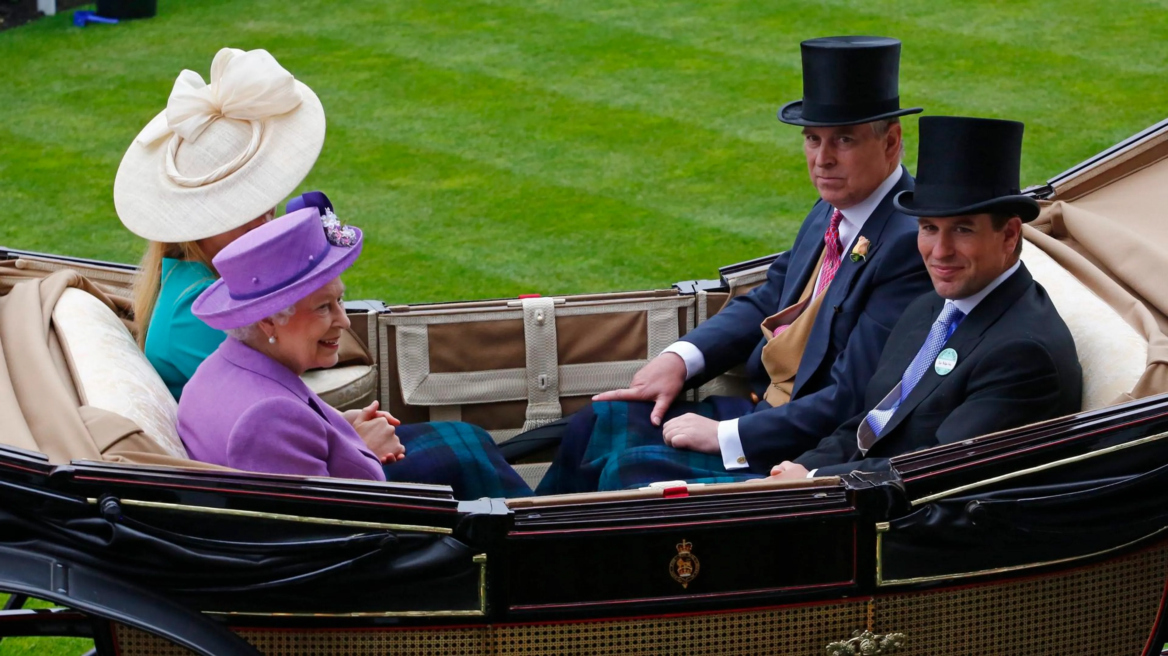 Kleinzoon Elizabeth aanjager 'Patron's Lunch'