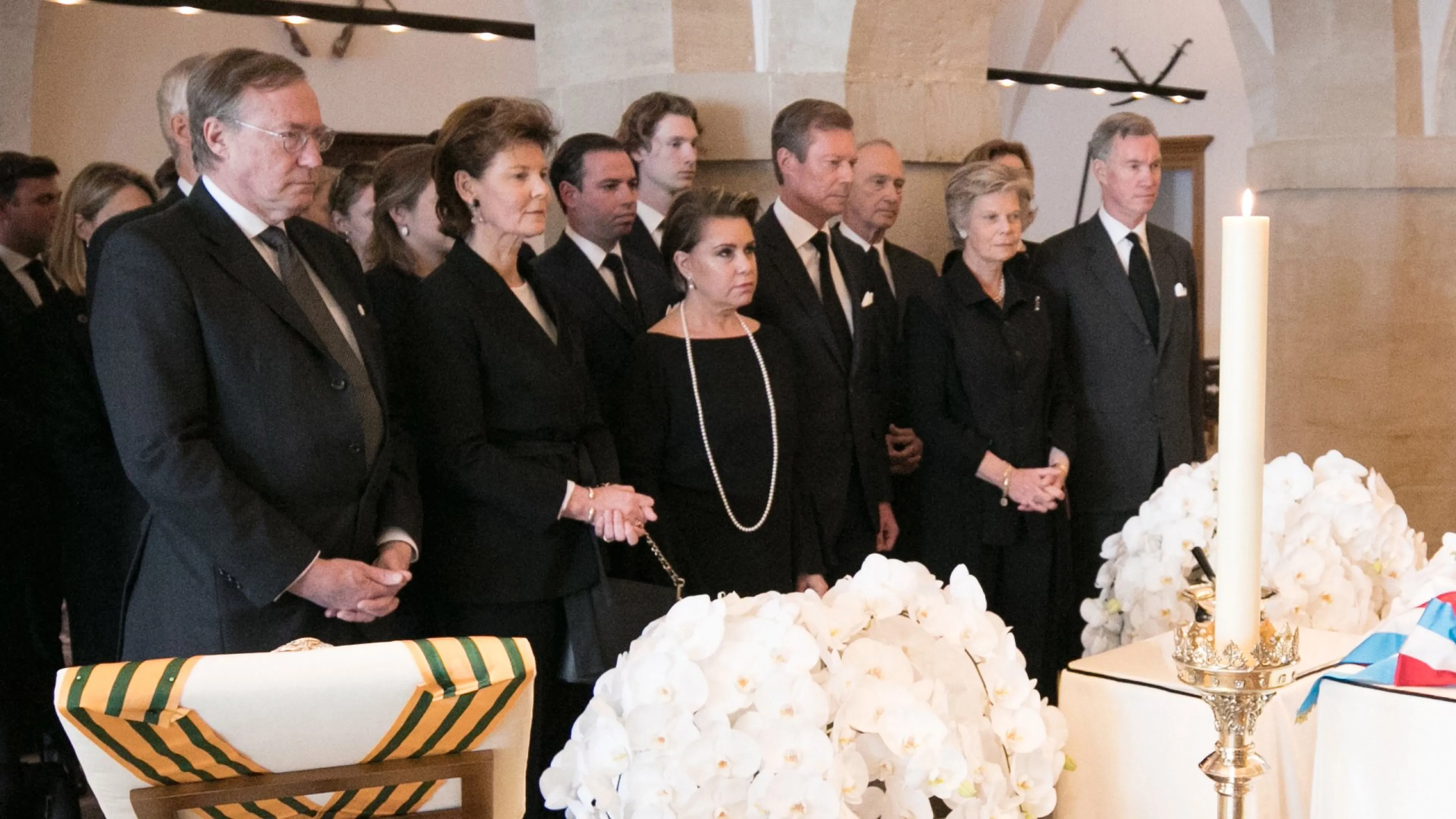 Luxemburgers brengen laatste groet aan groothertog Jean