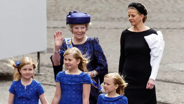 2013: Prinses Beatrix en prinses Mabel bij de inhuldiging van koning Willem-Alexander en koningin Máxima.
