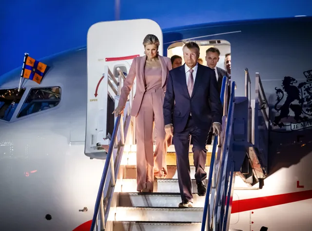Koning Willem-Alexander en koningin Máxima arriveren in Atlanta.