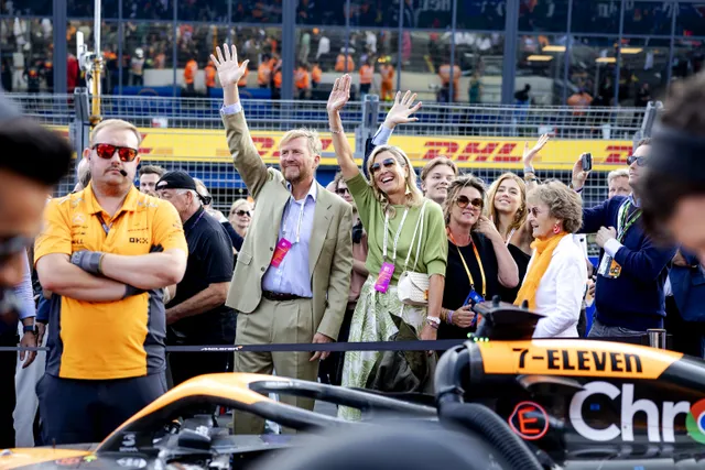 Koning Willem-Alexander, koningin Máxima, prinses Annette, prinses Margriet met daarachter graaf Claus-Casimir en prinses Alexia.