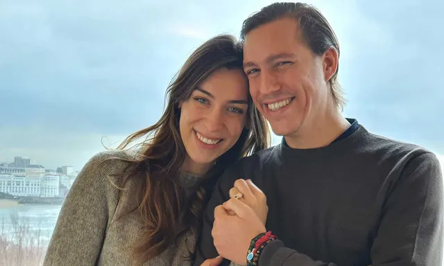 Prins Louis met zijn ex-verloofde Scarlett-Lauren.