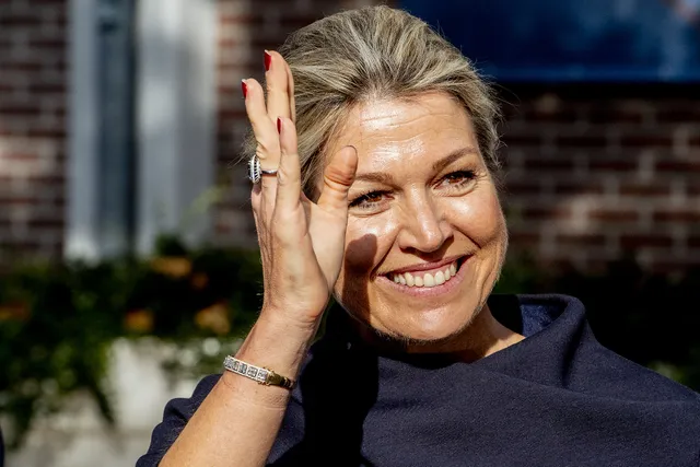 DEN BOSCH - Koningin Maxima vertrekt na afloop van de lancering van de Nederlandse Schuldhulproute in de Verkadefabriek. De route is een landelijke infrastructuur waarin bedrijfsleven, overheid en schuldhulporganisaties samenwerken om mensen schuldenzorgvrij te maken door hen grip te laten krijgen op hun financiele en persoonlijke situatie. ANP ROYAL IMAGES ROBIN UTRECHT.