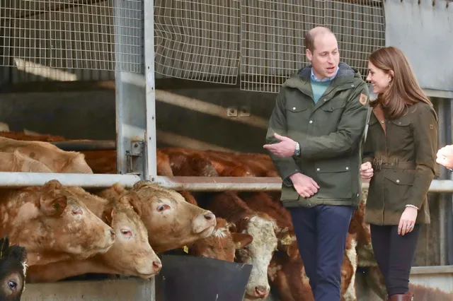 epa08269658 The Duke and Duchess of Cambridge during a visit to the Teagasc Animal & Grassland Research Centre at Grange, in County Meath, Ireland, 04 March 2020. The Garden is dedicated to those who gave their lives for Irish independence. The Duke and Duchess of Cambridge are on a three-day visit to Ireland. EPA/AARON CHOWN / POOL.