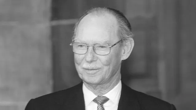 Jean Benoît Guillaume Marie Robert Louis Antoine Adolphe Marc d'Aviano