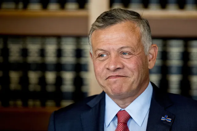 DEN HAAG - Koning Abdullah II bezoekt de Staten-Generaal tijdens de tweede dag van het officieel bezoek van het Jordaans vorstenpaar. ANP ROYAL IMAGES ROBIN UTRECHT.