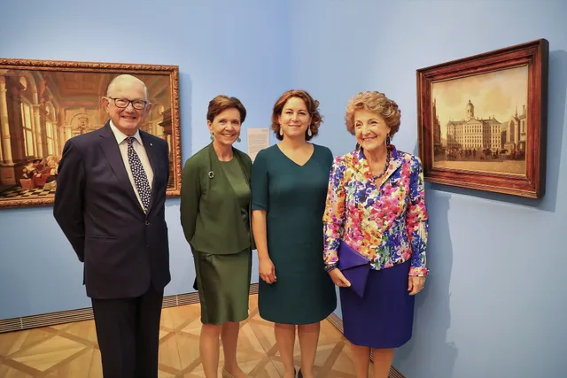 Eröffnun der Ausstellung "Goldene Zeiten!" im Domquartier Sazburg, Residenzgalerie
Foto: Franz Neumayr 3.8.2019
v.l. Pieter Vollenhoven, Landtagspräsidentin Brigitta Pallauf, Elisabeth Resmann (Geschäftsführerin Domquartier) und Prinzessin Margriet der Niederlande.