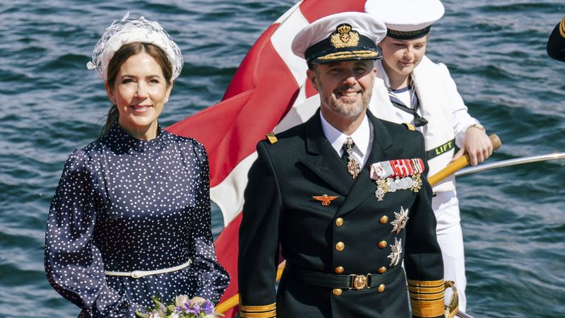 Trossen los! Koning Frederik en koningin Mary geven openhartig interview op zee