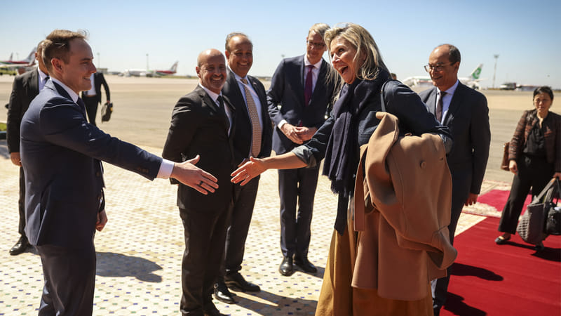 Koningin Máxima met lijnvlucht aangekomen in Marokko