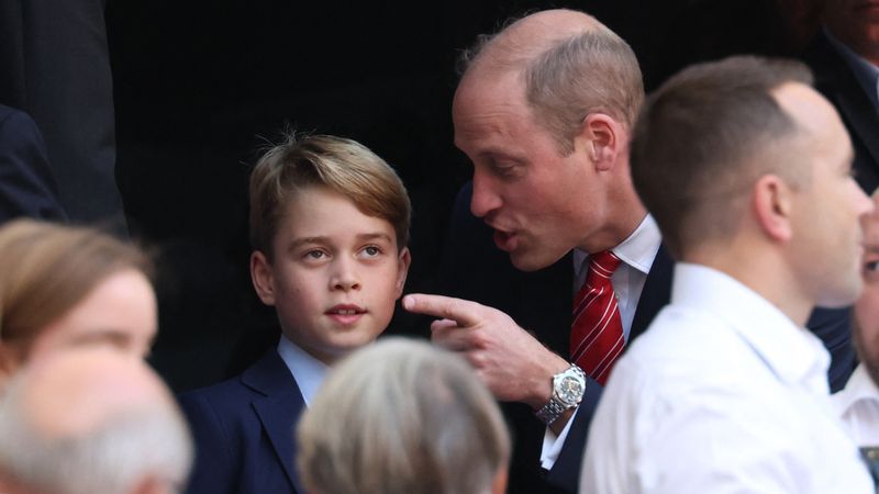 Prins William: "Prins George is een potentiële piloot in wording"