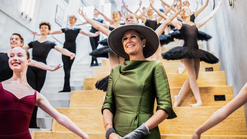 Koningin Máxima opent Nationale Balletacademie