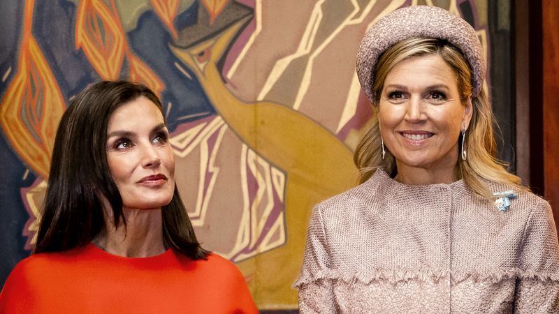 Koningin Máxima neemt koningin Letizia mee op pad in Amsterdam