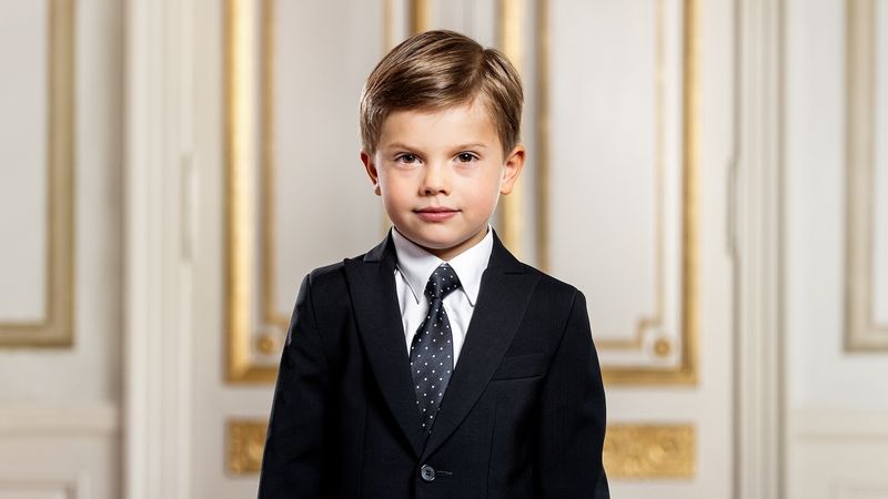 Prins Oscar gaat voor het eerst naar de basisschool