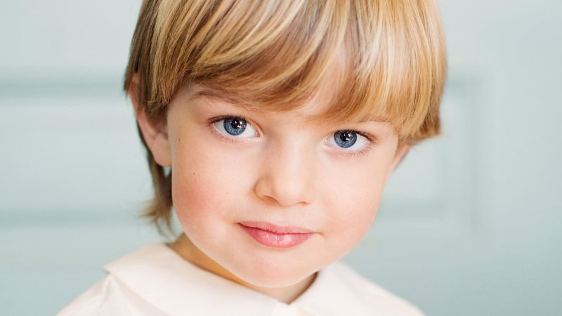 Nieuwe foto van jarige prins Nicolas