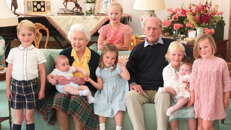 Zien: bijzondere kiekjes van de Queen met haar familie