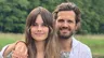 Carl Philip en Sofia delen eerste familiefoto met Julian