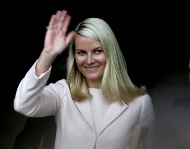 Mette-Marit: van alleenstaande moeder naar kroonprinses